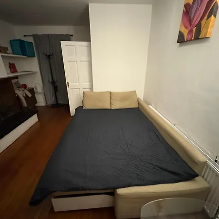 Homestay Comfortable Convertible Sofa Bed *